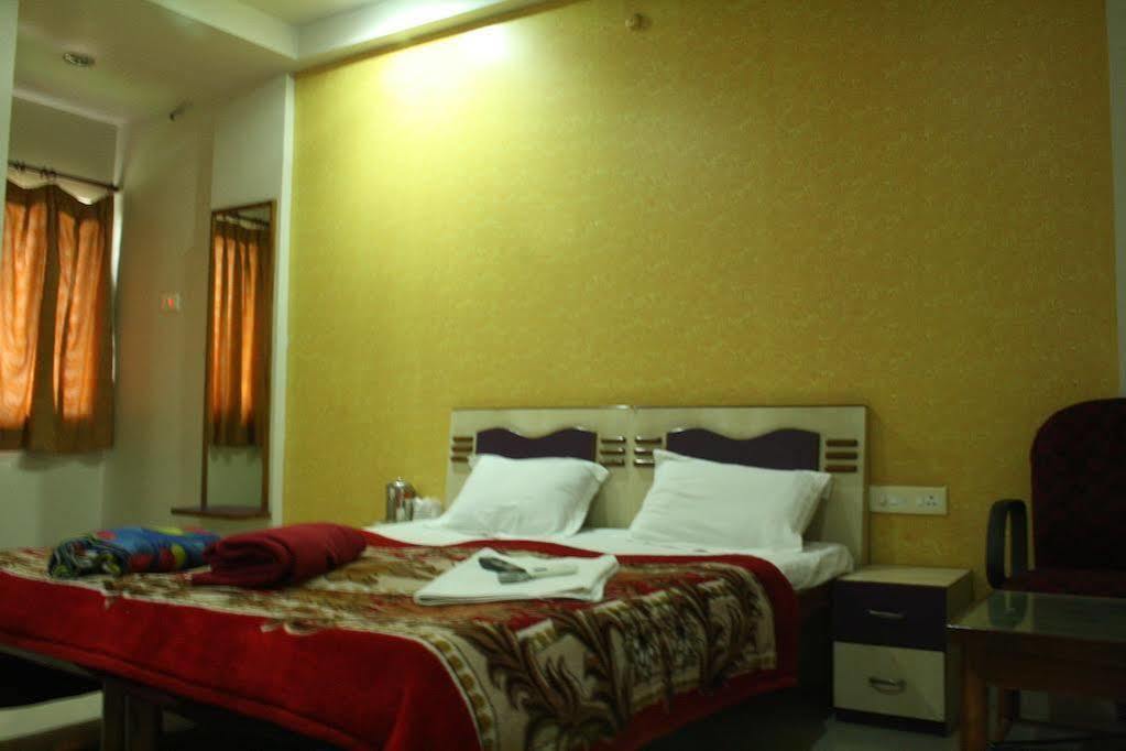 Hotel Shree Gayatri Inn Nagpur Zewnętrze zdjęcie
